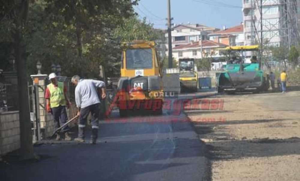 Asfaltı Kazınan Cadde Yeniden Asfaltlandı
