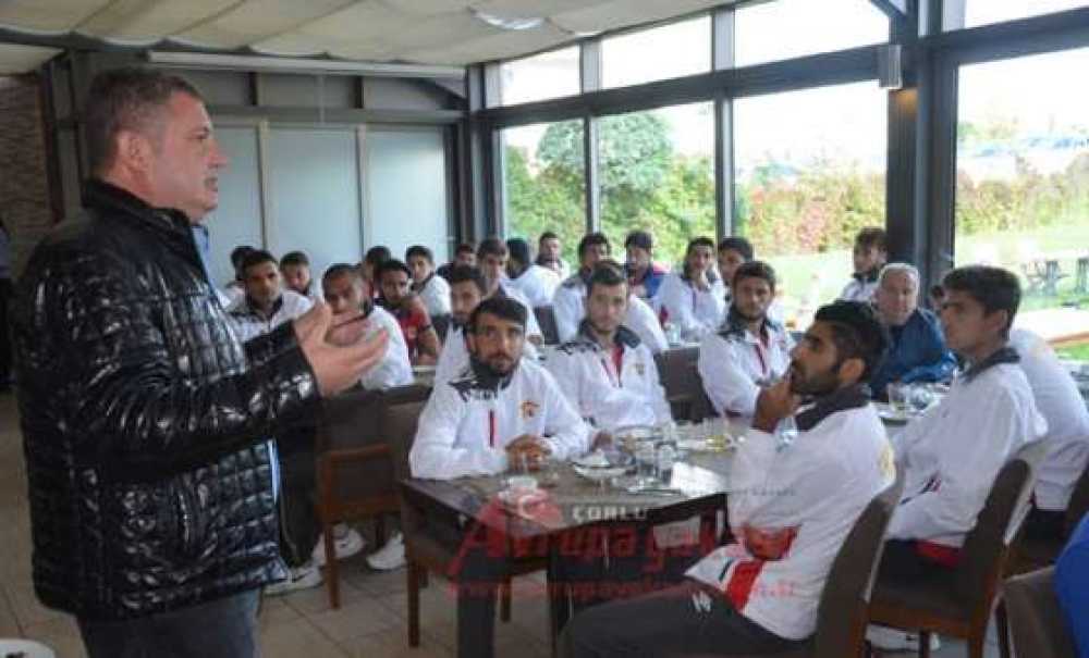 Çorlu Belediye Başkanı Ünal Baysan`dan Çorluspor 1947`ye Destek Ve Moral Kahvaltısı