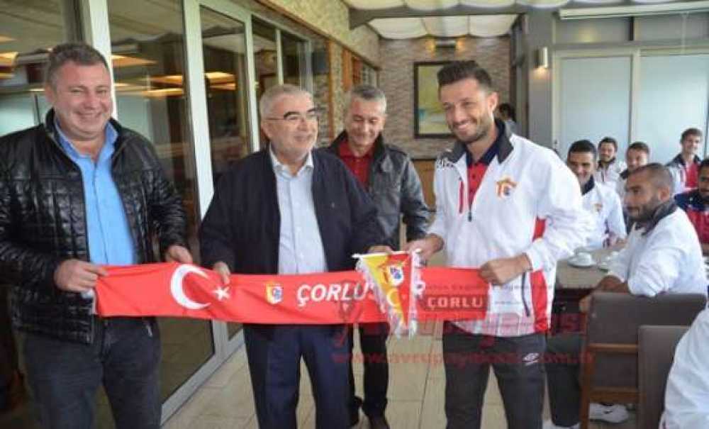 Çorlu Belediye Başkanı Ünal Baysan`dan Çorluspor 1947`ye Destek Ve Moral Kahvaltısı