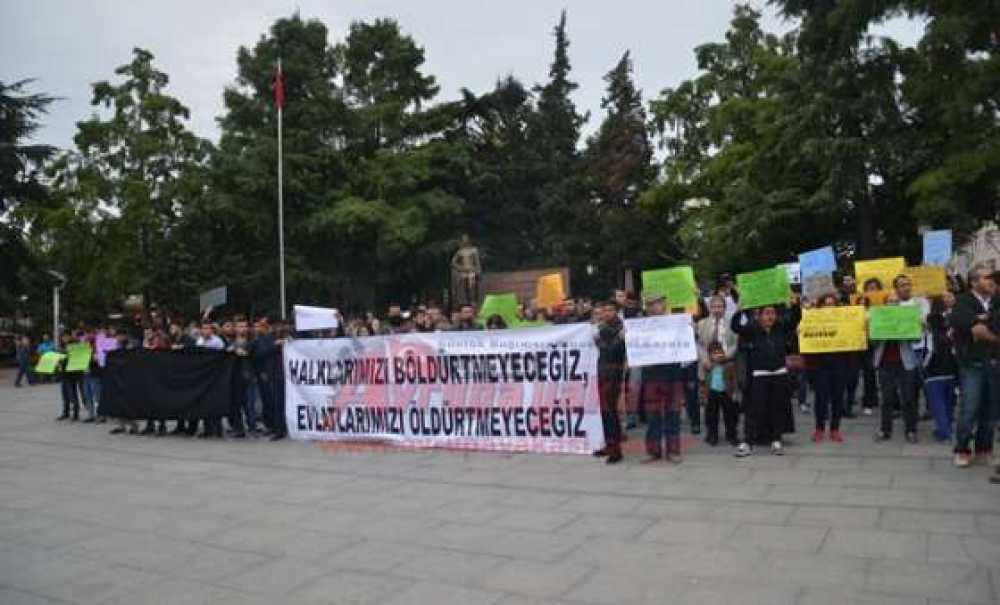 Ankara`da Ölenler Çorlu`da Anıldı