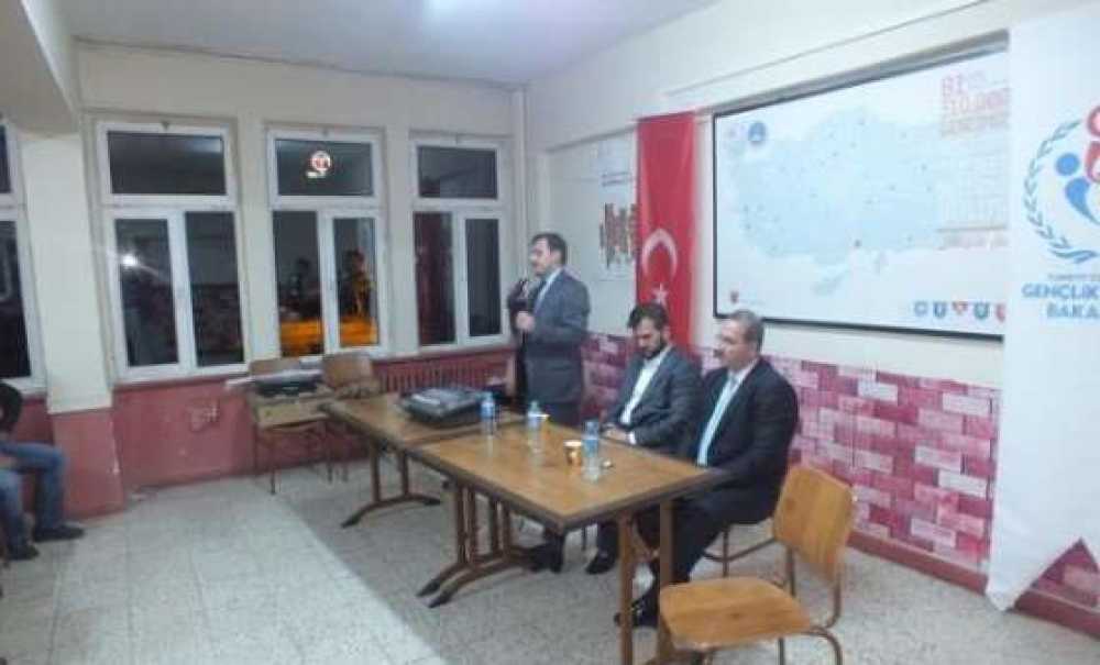 Kredi Ve Yurtlar Kurumu`ndaki Öğrencilere Konferans