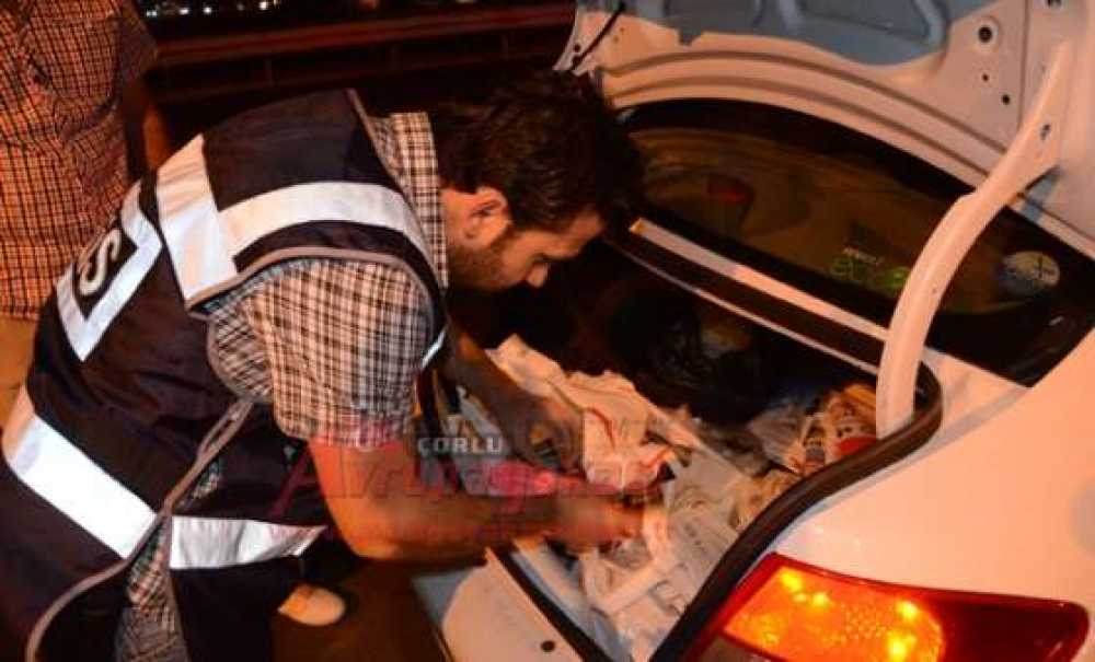 Çorlu'da Bin 500 Paket Kaçak Sigara Ele Geçirildi