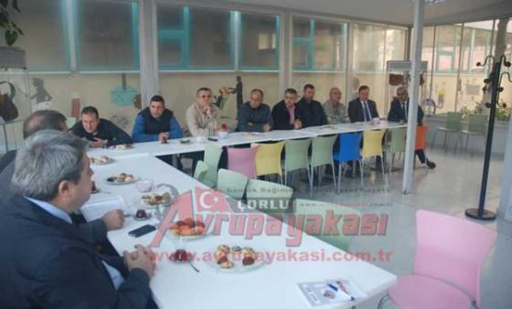 Kurban Kesim Kursunu Tamamlayanlara Belgeleri Verildi