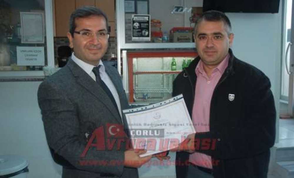 Kurban Kesim Kursunu Tamamlayanlara Belgeleri Verildi