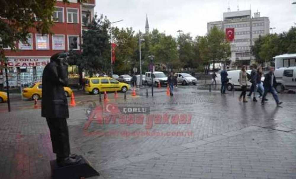 Cengo Heykeli İlgi Görüyor