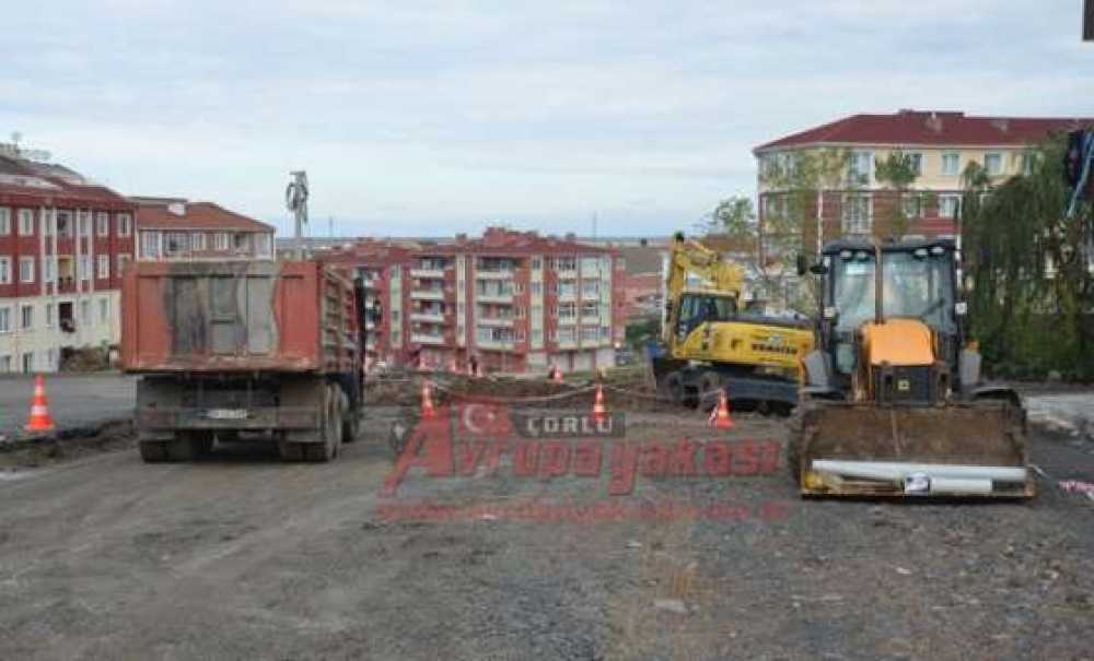 Çorlu Belediyesi'nden Altyapı Ve Yol Çalışması