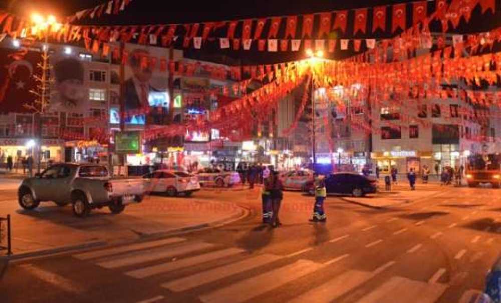 Mitingin Ardından Görev Temizlik Ekiplerine Düştü