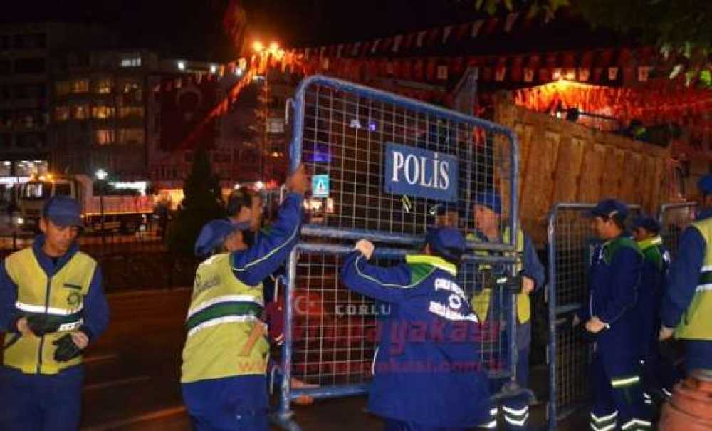 Mitingin Ardından Görev Temizlik Ekiplerine Düştü