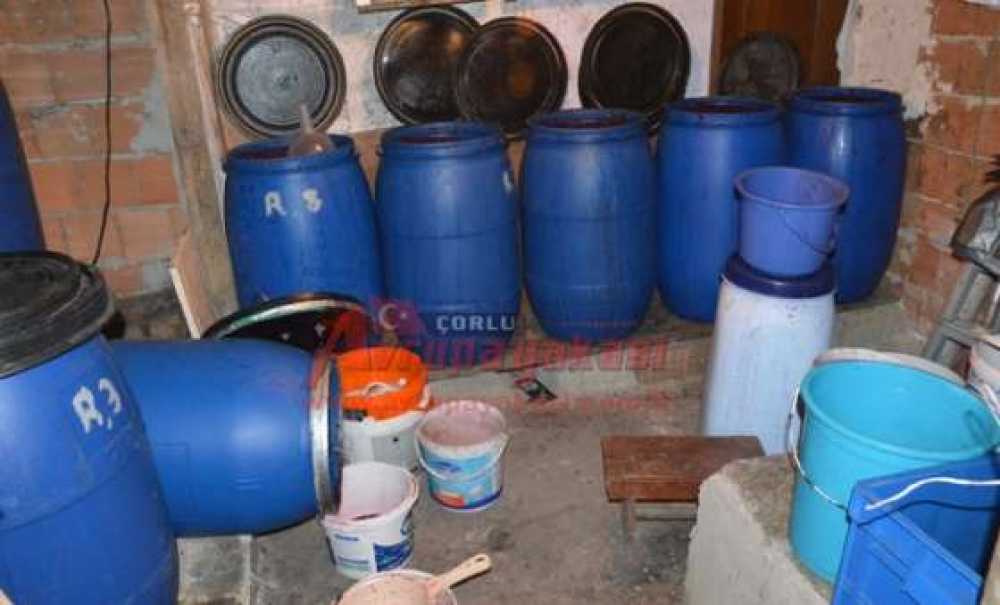 Çorlu'da Kaçak İçki Operasyonu