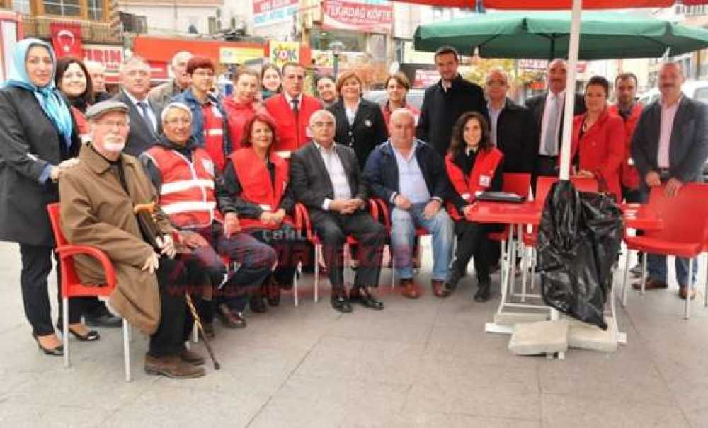 Kızılay Çorlu Şubesinden Aşure Dağıtımı