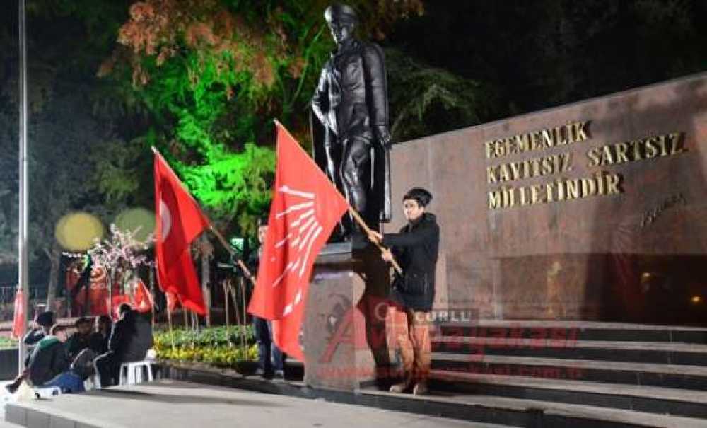Chp Çorlu Gençlik Kolları Atatürk'e Saygı Nöbeti Tutacak