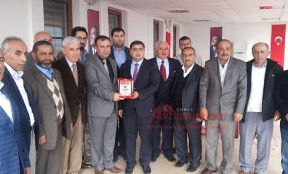 Sulusaraylılar Derneği`nden Kaymakam Kızıltoprak`a Ziyaret