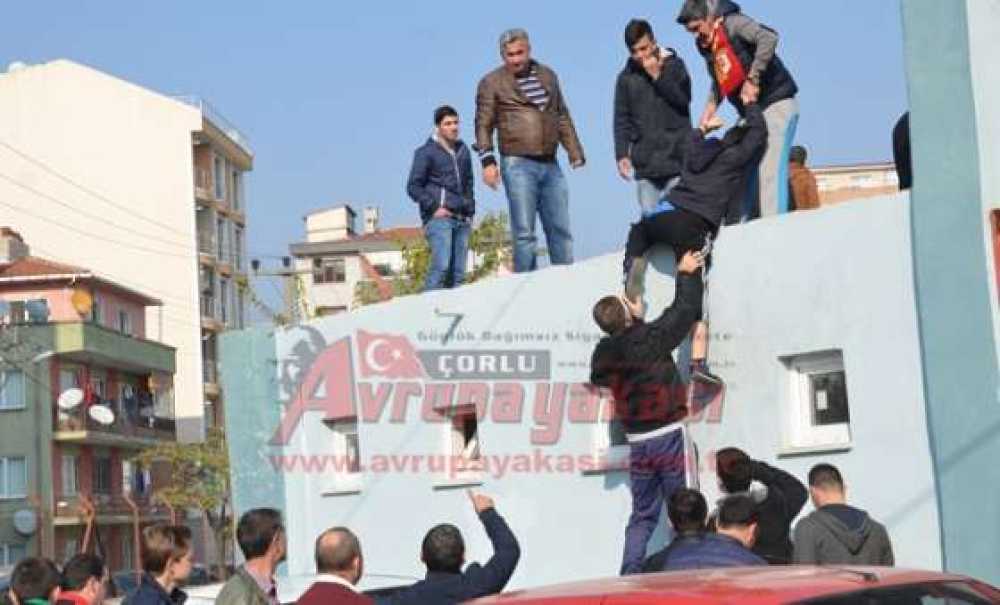 Bu Taraftar Alkışlanır