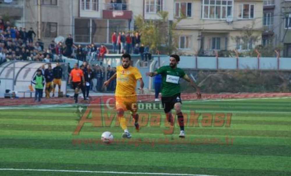 Alkışlar Çorluspor 1947`ye (Görüntülü Haber)