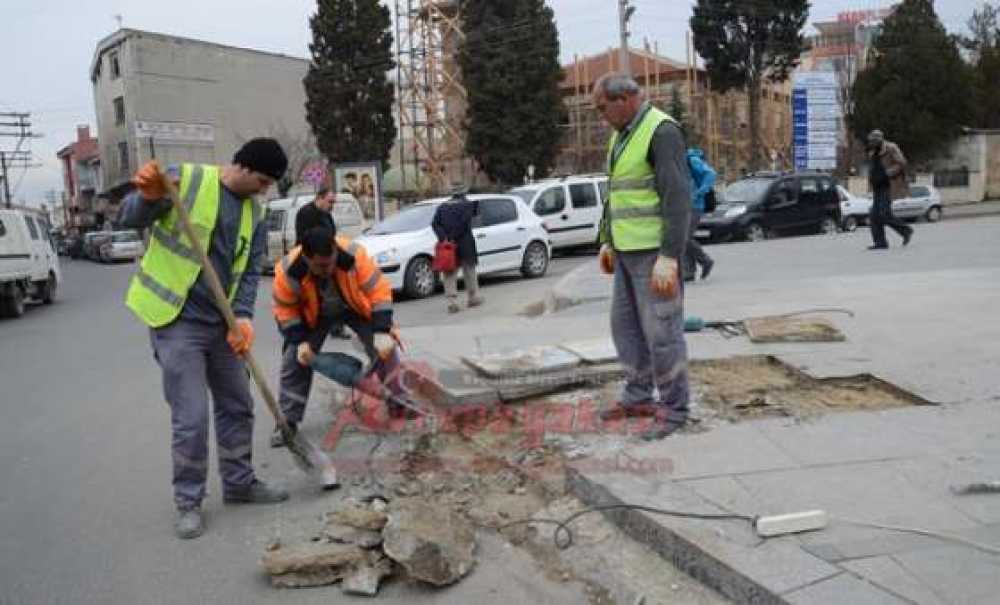 Kaldırımlara Engelli Rampası