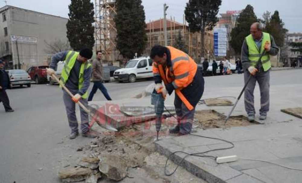 Kaldırımlara Engelli Rampası