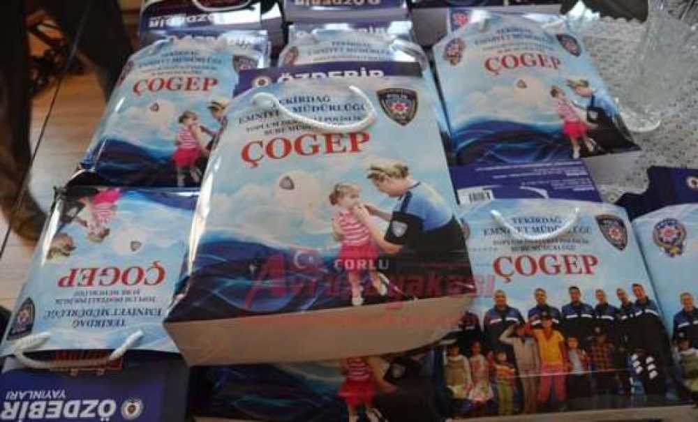 Çorlu Emniyetinden Öğrencilere Kitap
