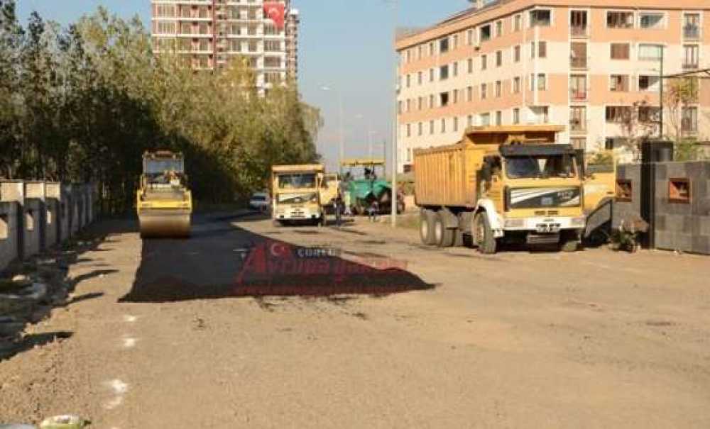 Asfalt Çalışmaları Devam Ediyor