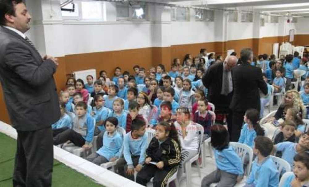 Çorlu Müftülüğü`nden Vehbi Günaştı İlkokulu Öğrencilerine Tiyatro