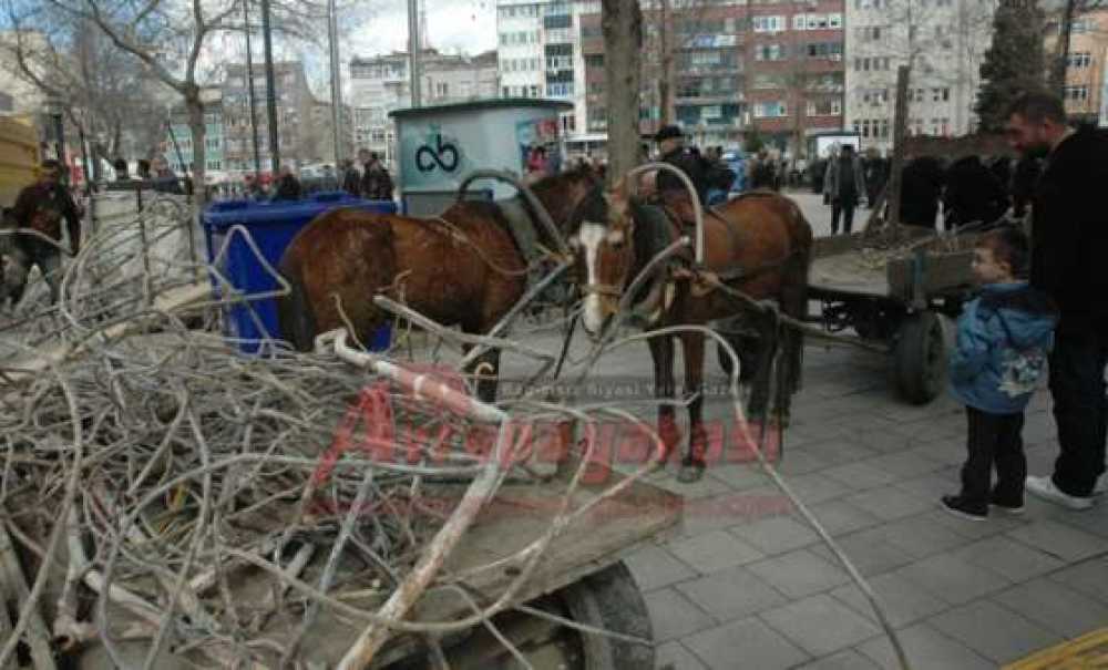 Çorlu'da Tehlikeli Yıkım