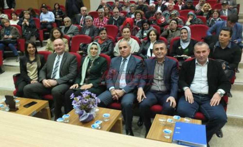 Türkmen, Sığınmacı Ve Mültecilerle Dayanışma Derneği'nden Panel