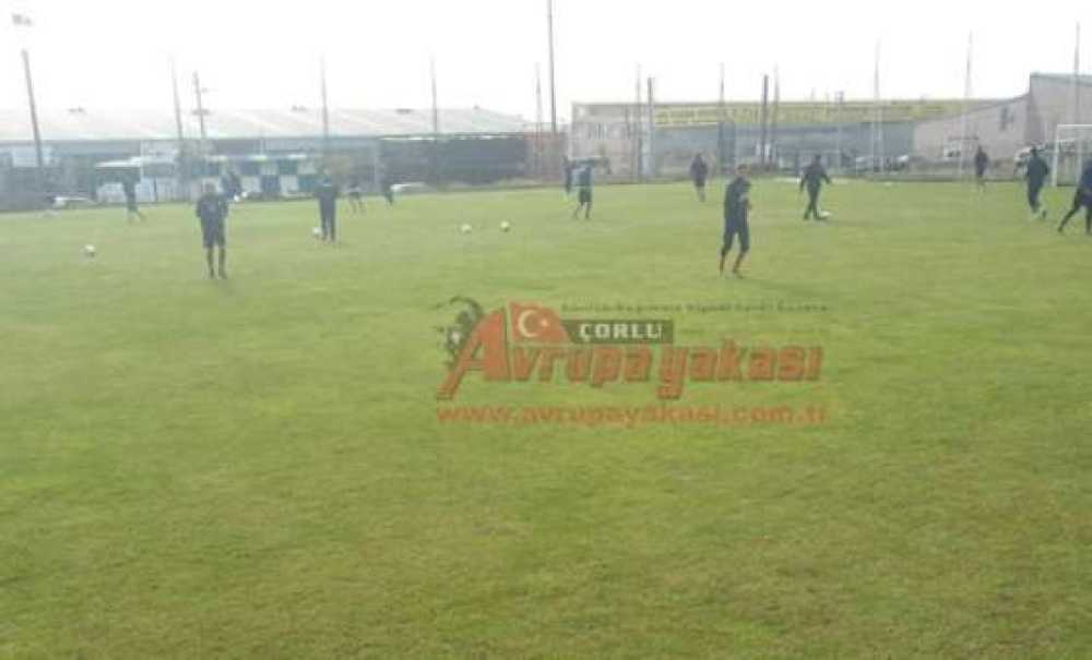 Çorluspor 1947 Çim Sahada Çalıştı