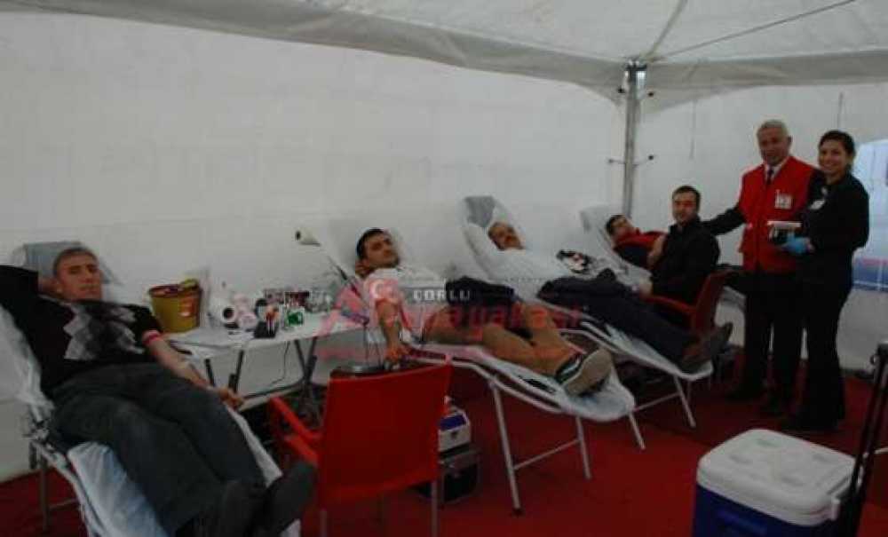 Kızılay Ergene Şubesi İlk Kan Bağışı Programını Gerçekleştirdi