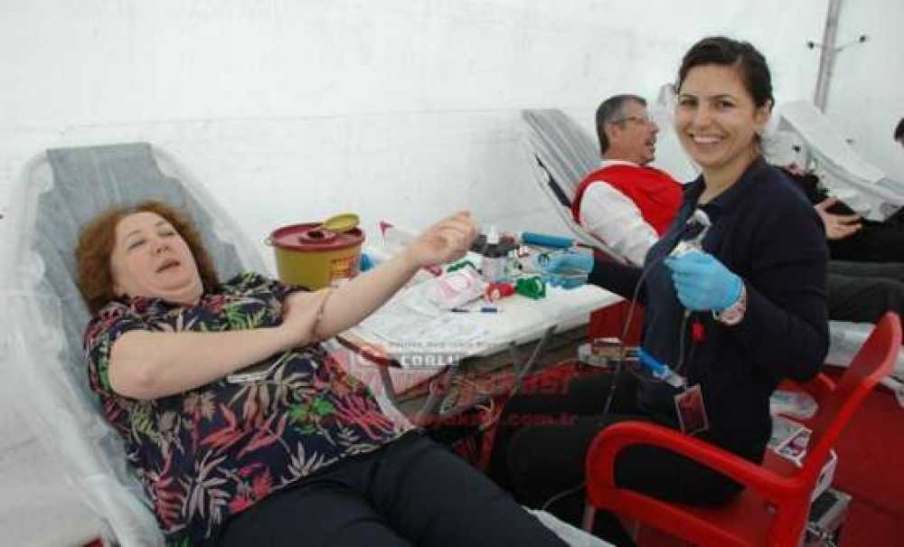 Kızılay Ergene Şubesi İlk Kan Bağışı Programını Gerçekleştirdi