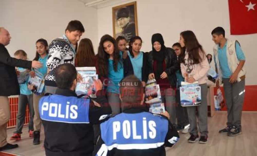 Tdp'den Başarılı Öğrencilere Kitap Desteği