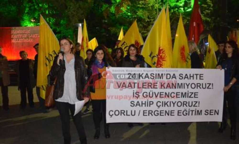 Eğitim- Sen Üyesi Öğretmenlerden Basın Açıklaması