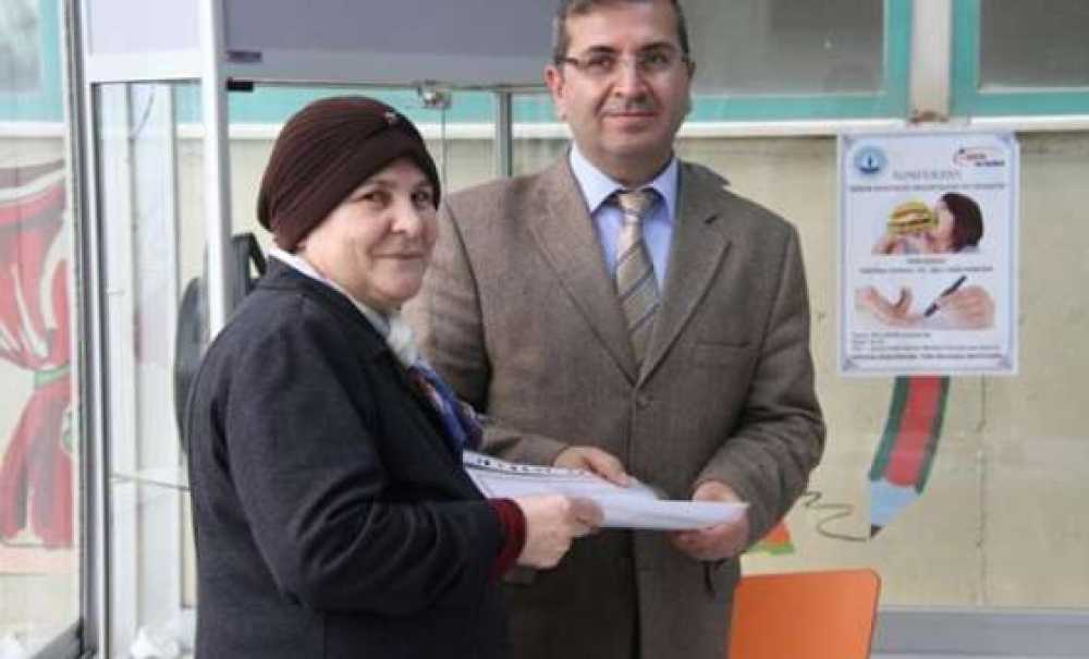 Cenaze Yıkama Kursunu Bitirenlere Sertifikaları Verildi