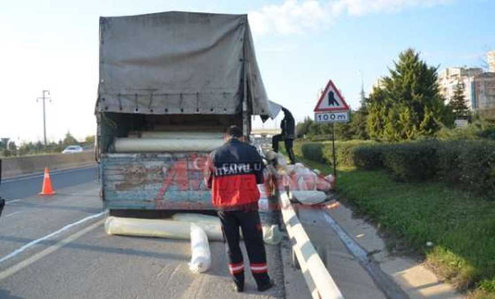 Seyir Halindeki Kamyon Alev Aldı