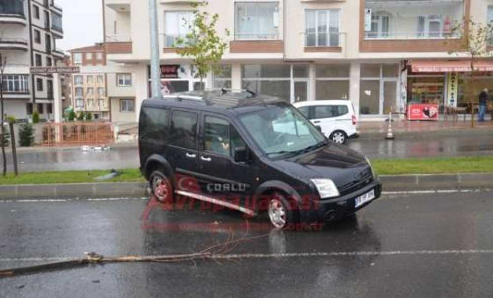 Yağmurlu Hava Kazalara Neden Oldu