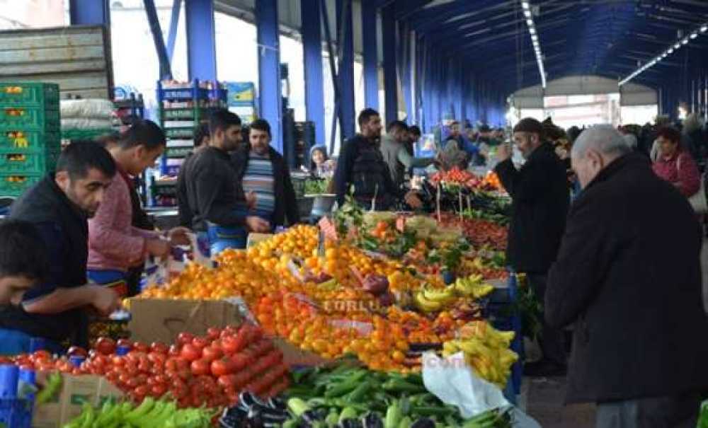 Dışarıda Yağmur Var Pazar Yerinde Yok