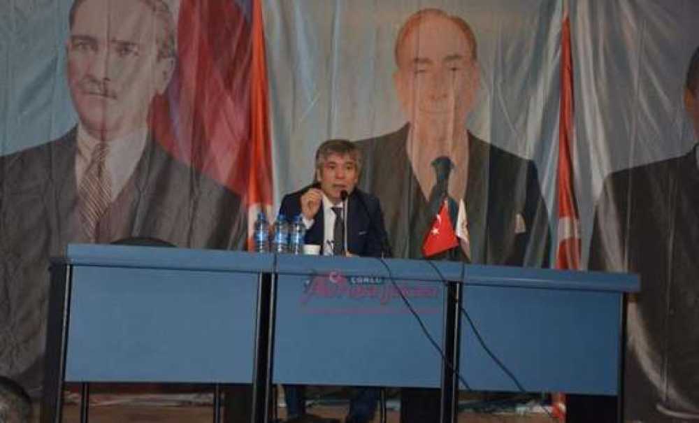 Çorlu Ülkü Ocakları'ndan Son Dönem Türk Dış Politikası Konferansı