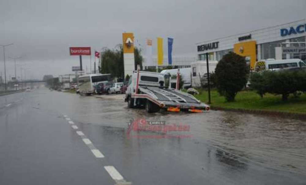 Yollar Göle Döndü