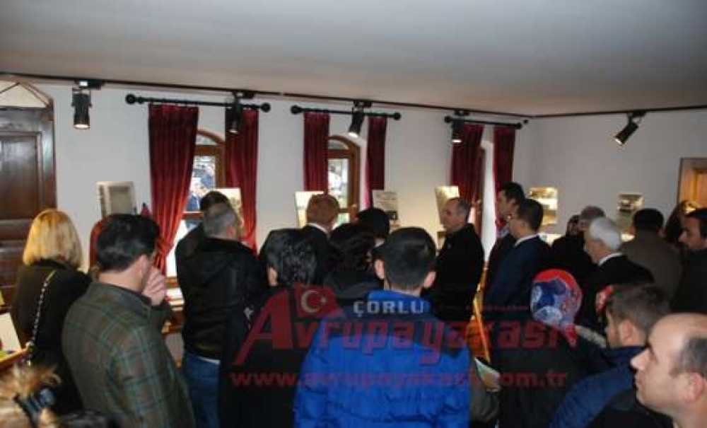 Engelleri Aşalım Sevgide Buluşalım Adlı Sergi Açıldı