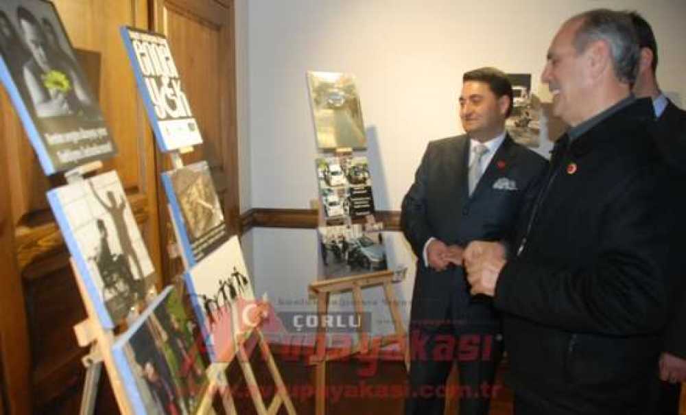 Engelleri Aşalım Sevgide Buluşalım Adlı Sergi Açıldı