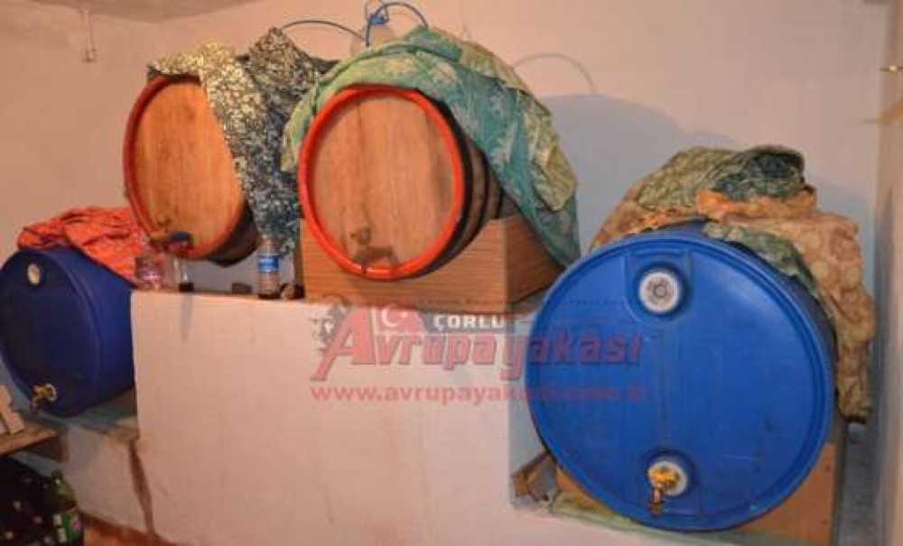 Çorlu Kom 5 Ton Kaçak İçki Ele Geçirdi