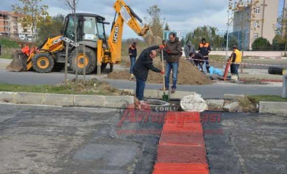 Erdal İnönü Caddesi'ne Mazgal