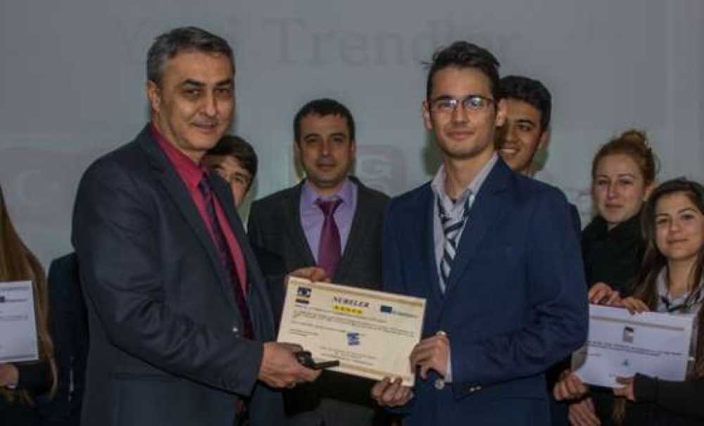 Ulusal Ajans Projesine Katılan Öğrencilere Sertifikaları Verildi