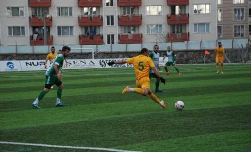 Lider Deplasmanda Kazandı