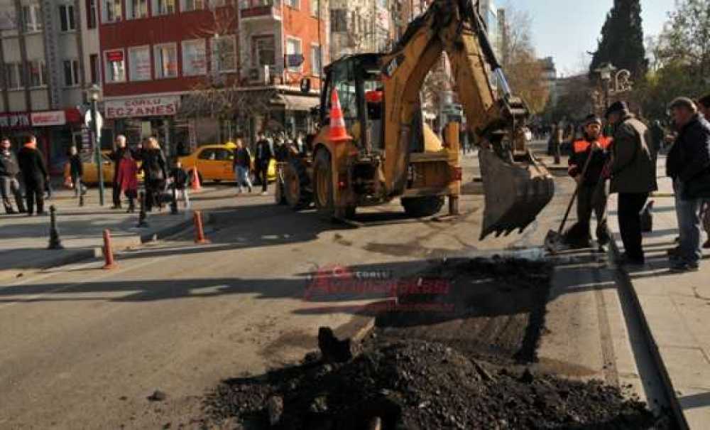 Çorlu Belediyesi'nden Pazar Günü Mesaisi
