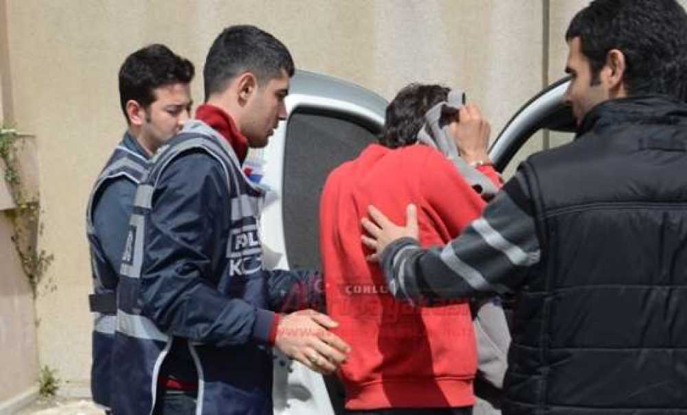 Sahte Kimlikle Cep Telefonu Almaya Çalışan Şahıs Tutuklandı