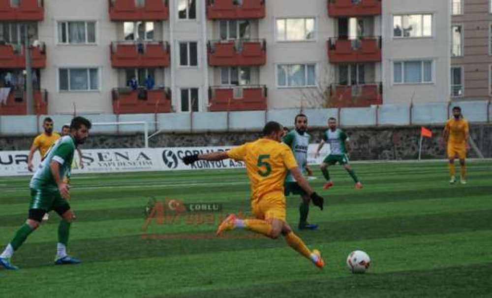 Lider Çorlu Kültürspor Takipçisini Konuk Ediyor