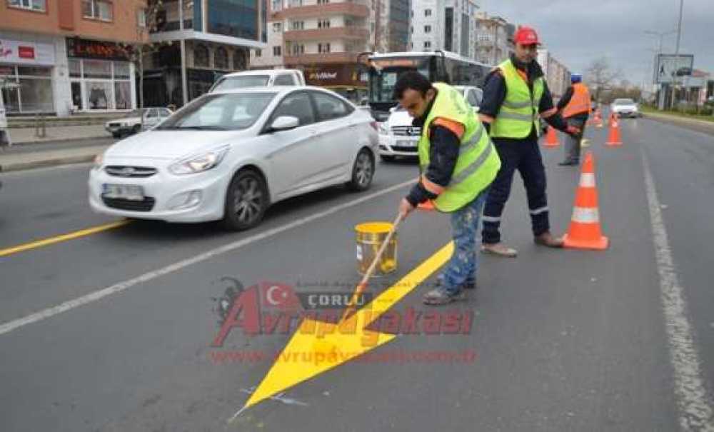 Tedes Boyaları Sarı Renkli Oluyor