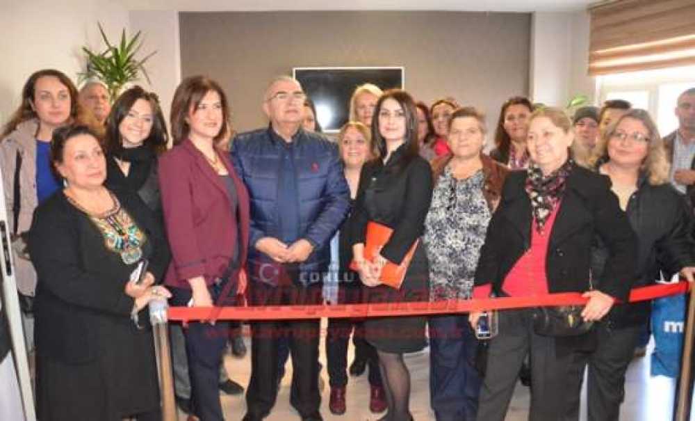 Chp 'de Kadın Kolları Başkanları Değişti