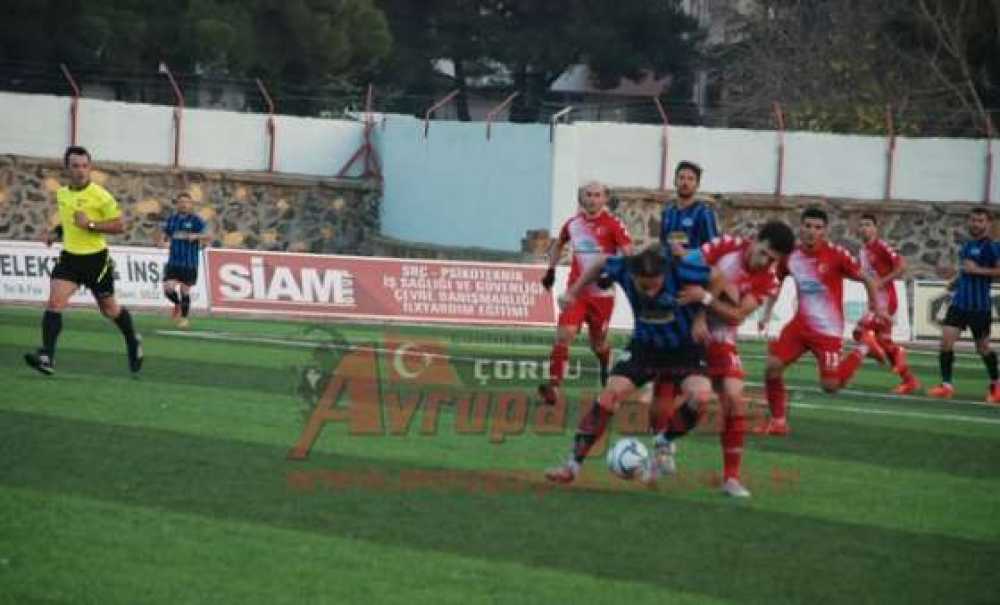 Çorlu Gençlerbirliğispor Çorlu`da, Çorlu Kültürspor Deplasmanda Mücadele Edecek