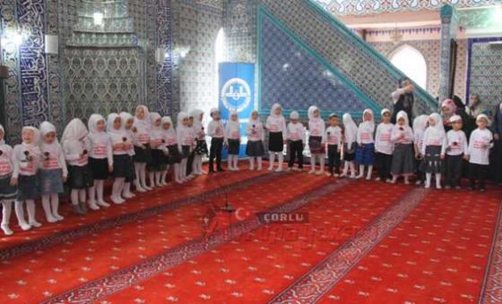 Minik Kalpler Peygamber Sevgisi`nde Buluştu