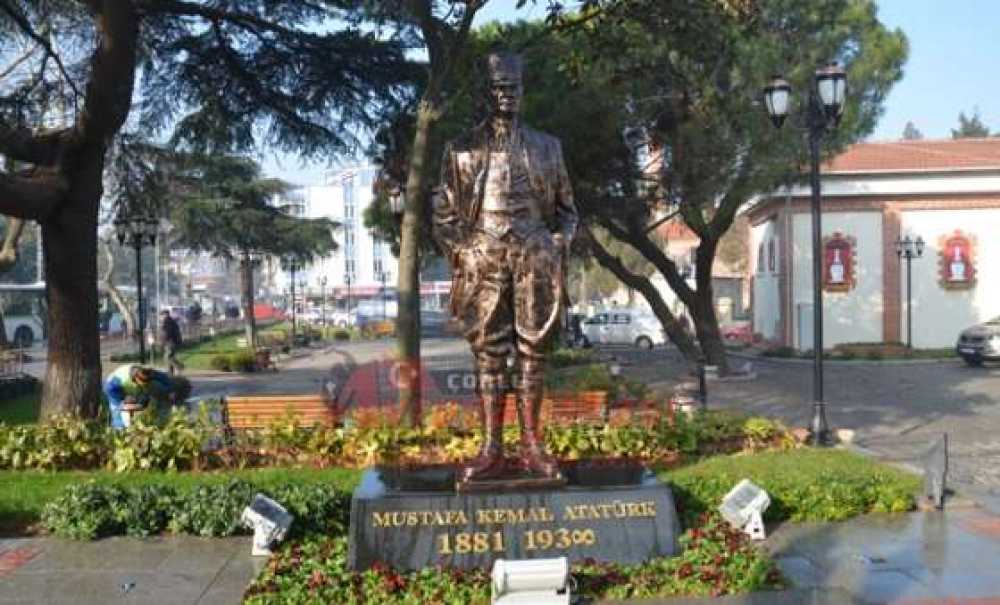 Çorlu'ya Yeni Atatürk Heykeli